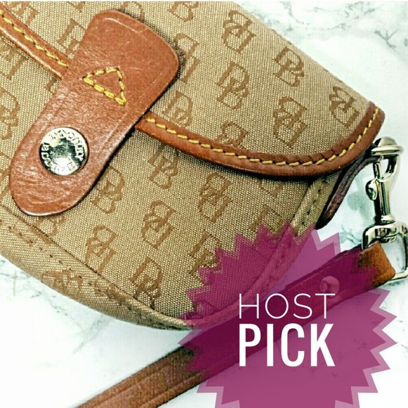 Dooney & Bourke Handbags - Dooney and Bourke | Tan Wristlet